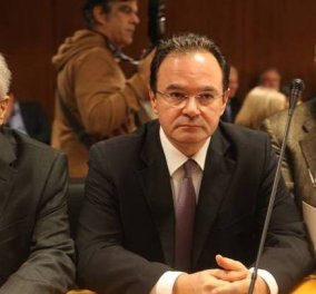 Δίκη Παπακωνσταντίνου: Διέγραψα το αρχείο από τον υπολογιστή με εντολή υπουργού, κατέθεσε ο Γ. Αγγελόπουλος!