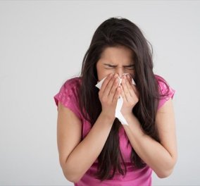 Ποιες οι διαφορές ανάμεσα στον ιο της γρίπης και στο κρυολόγημα; Έτσι θα τα ξεχωρίζετε και θα προφυλαχθείτε!