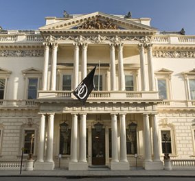Αποκλειστικό: Πολύ ικανοποιημένα έμειναν από τον Γ. Μηλιό τα στελέχη 19 διεθνών επενδυτικών τραπεζών στο χθεσινό δείπνο του Λονδίνου - Κυρίως Φωτογραφία - Gallery - Video