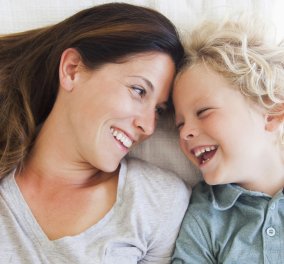 Πώς να αποκαταστήσετε τη σχέση με το παιδί σας μετά από τσακωμό: 5 συμβουλές για το τι πρέπει να κάνετε!