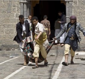Λουτρό αίματος στην Υεμένη: 142 νεκροί & 350 τραυματίες μετά από επιθέσεις τζιχαντιστών σε τζαμιά! (Σκληρές εικόνες) - Κυρίως Φωτογραφία - Gallery - Video