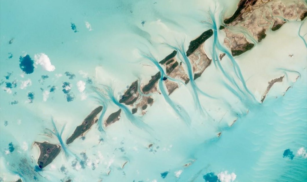 23/9/2015 - Νησάκια που ανήκουν στο σύμπλεγμα των Μπαχαμών, όπως φαίνονται από τον Διεθνή Διαστημικό Σταθμό - REUTERS / NASA