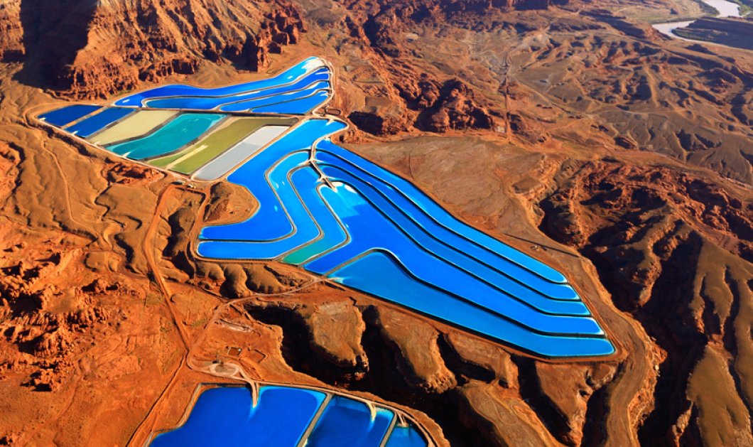 11/6/2015 - Όταν η φύση έχει κέφια φτιάχνει μπλε ελεκτρίκ λιμνούλες στο κοκκινόχωμα - Picture: Jassen Todorov/Solent News