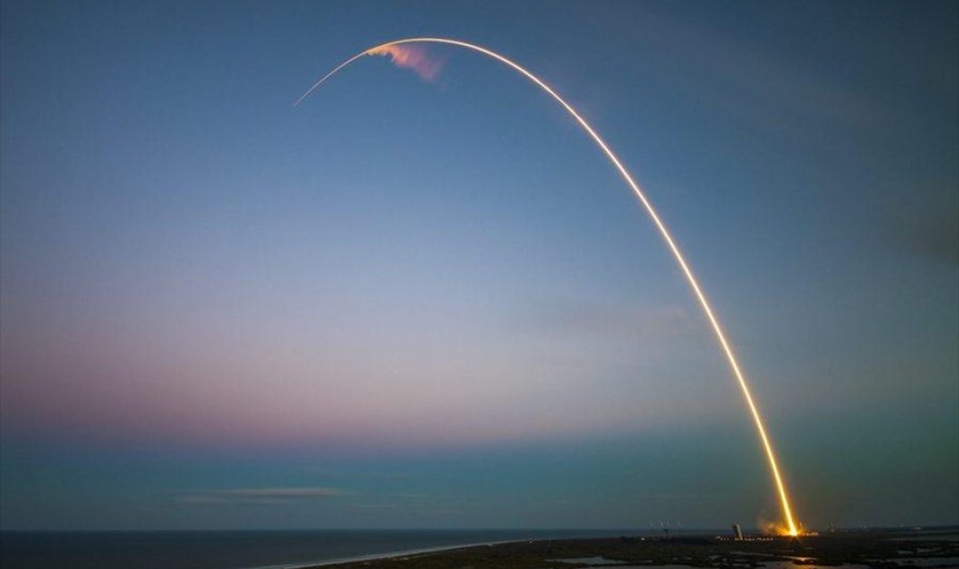 Ο πύραυλος Falcon της SpaceX εκτοξεύεται από το ακρωτήριο Κανάβεραλ, στις ΗΠΑ - Picture: EPA / SpaceX