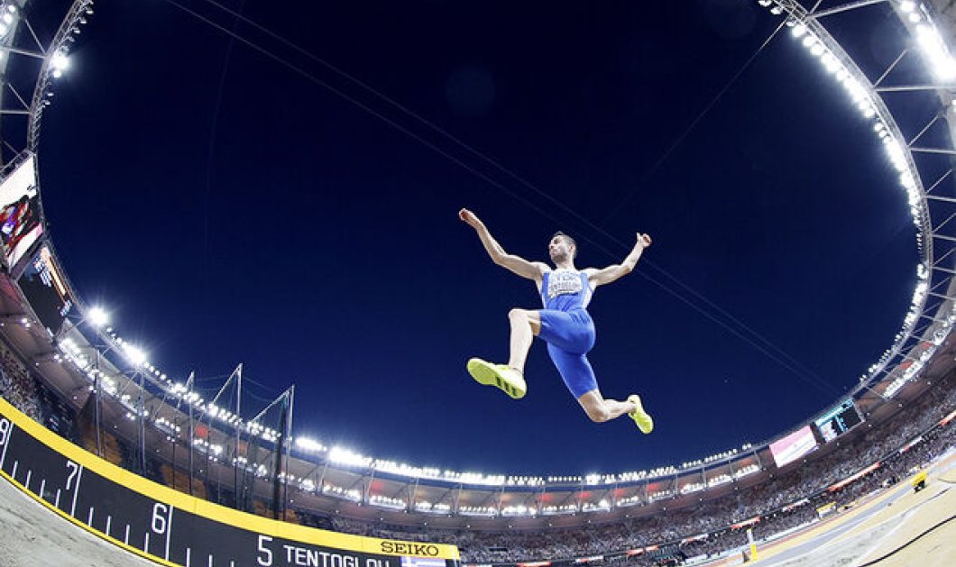Φωτό ημέρας ο Μίλτος Τεντόγλου που πέταξε στα 8,52μ και έγινε Παγκόσμιος Πρωταθλητής - ΑΠΕ