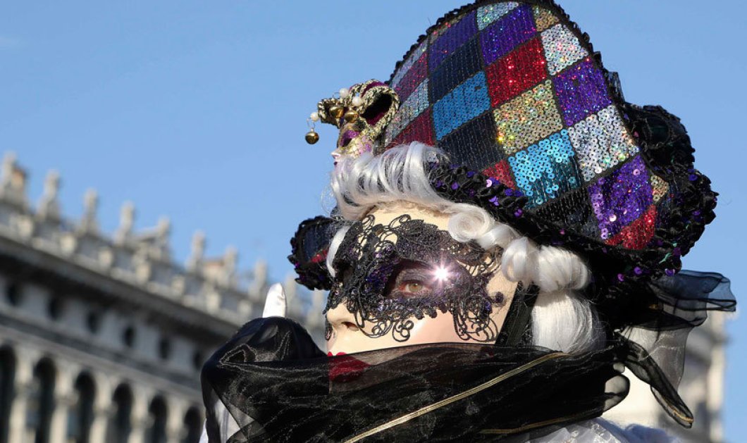 9/2/15: Βενετσιάνικο καρναβάλι για πάντα: Φανταχτερά χρώματα, μοναδικό στυλ & ατελείωτη φαντασία! Φωτό: St. Rellandini/Reuters