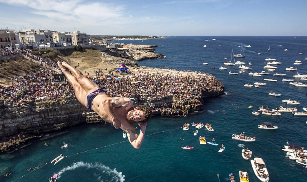 15/9/2015 - Η βουτιά του Αμερικανού David Colturi από ύψος 27.5 μέτρων ατο Red Bull Cliff Diving World Series της Ιταλίας - Picture: 2015 Red Bull/Getty Images
