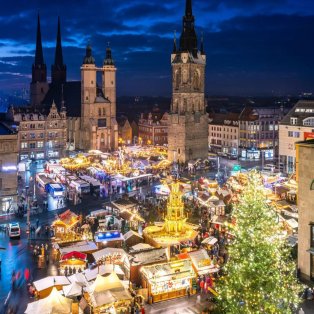 Φωτό ημέρας η πανέμορφη Χριστούγεννατικη αγορά στην πόλη Χάλλε Ζααλε της Γερμανίας - Κυρίως Φωτογραφία - Gallery - Video