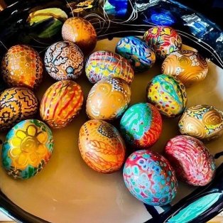 Φωτό ημέρας τα υπέροχα αυγά - ζωγραφική της Βάσως Τρίγκα - Κυρίως Φωτογραφία - Gallery - Video